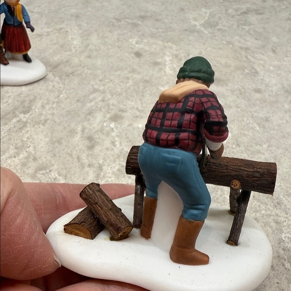 Miniature Department 56 Porcelain Woodcutter Figurine, Saw & Logs 3x2.5x2 in - Picture 4 of 5